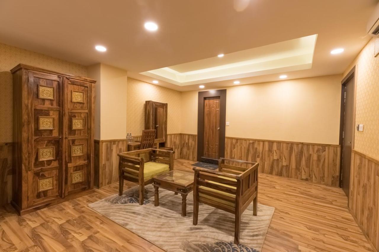 Capital O 624 Hotel Rudra View Pvt. Ltd. Pashupatināth Exterior foto